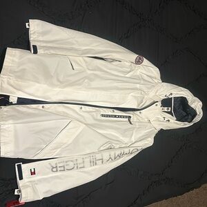 White (Tommy Hilfiger) Medium Size Women’s Jacket